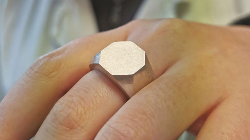 Bague-chevaliere-elemento-cours-bijoux-paris-w
